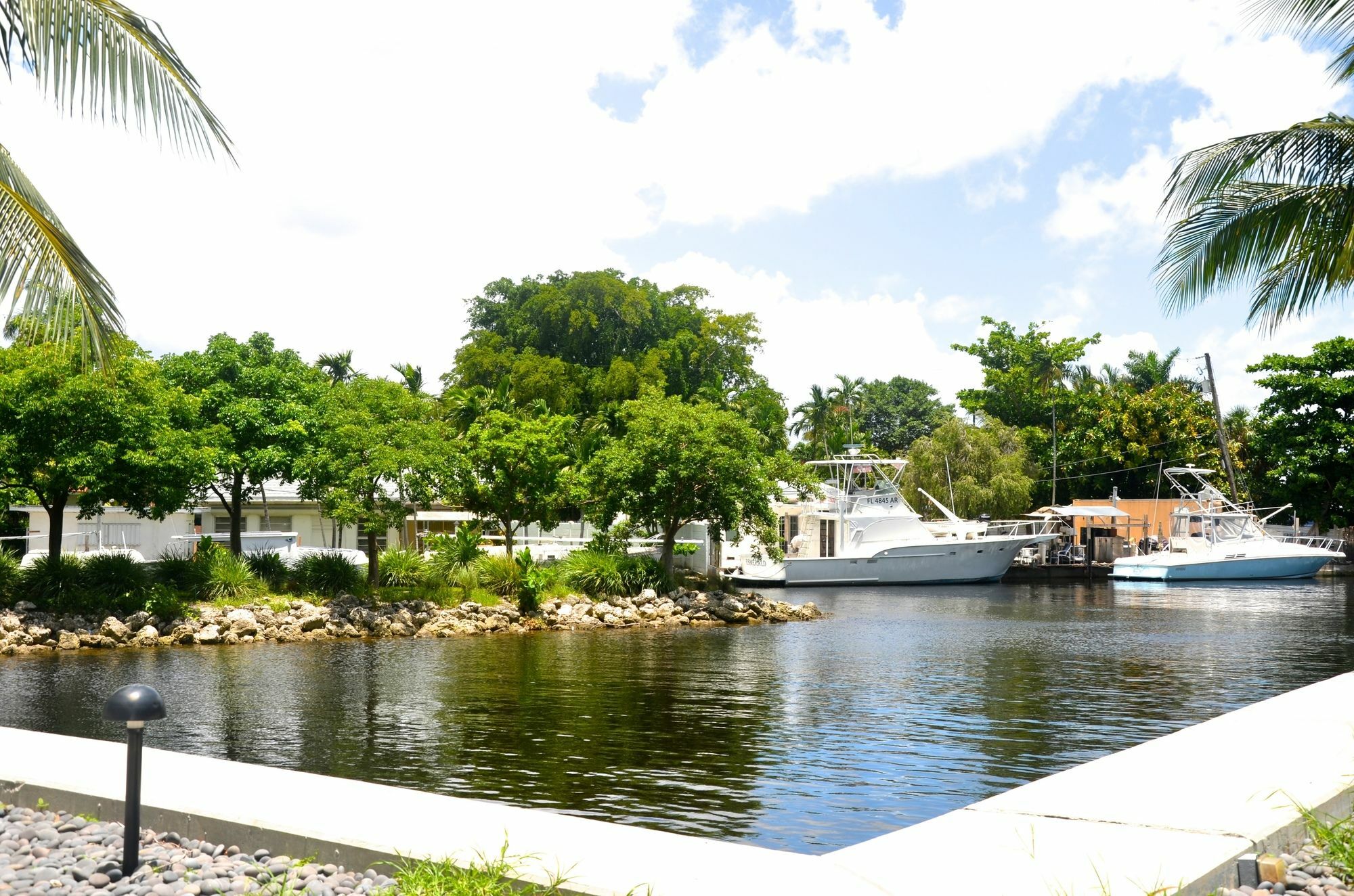 Riviera Luxury Living At River Oaks Marina And Tower Miami Exterior photo