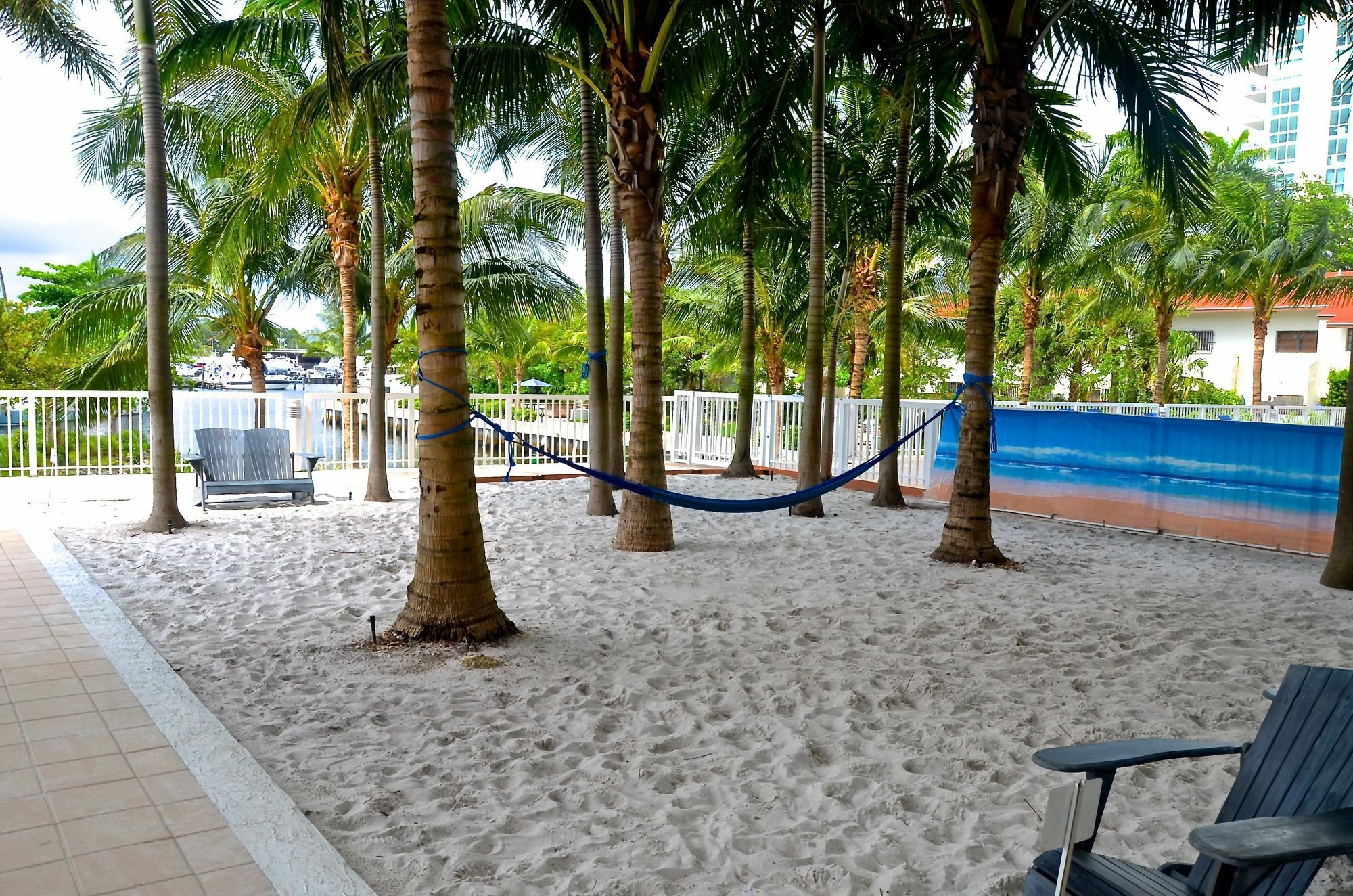 Riviera Luxury Living At River Oaks Marina And Tower Miami Exterior photo
